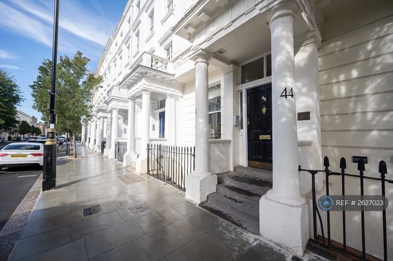 image for 3 bedroom flat in Claverton Street, London, SW1V (3 bed) (#2627023)