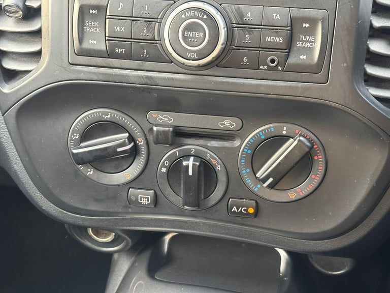 2010 Nissan Juke 1.6 Visia 5dr HATCHBACK Petrol Manual