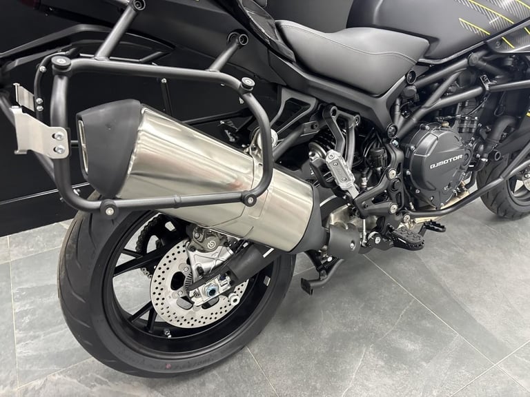 QJ MOTOR SRT900 S