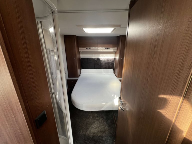 2017 Elddis Affinity 550 Elddis Affinity 550 Caravan with Kampa Awning Unlisted Petrol Automatic