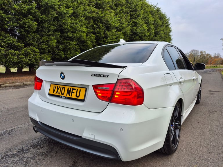 BMW, 3 SERIES, Saloon, 2010, Manual, 1995 (cc), 4 doors