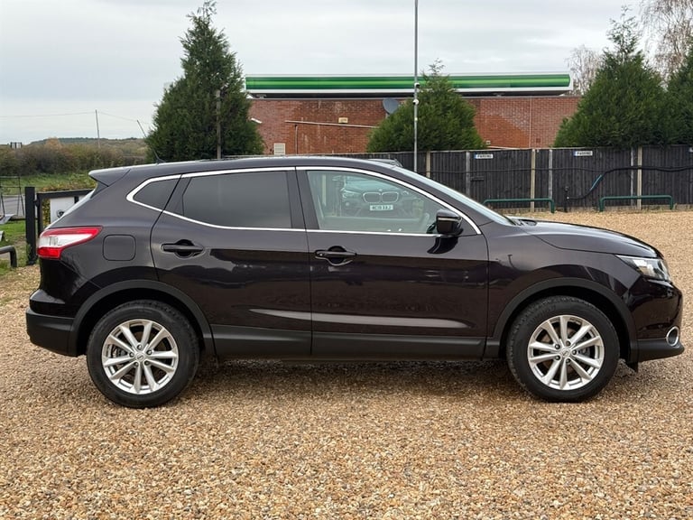 2014 Nissan Qashqai 1.6 dCi Acenta Premium SUV 5dr Diesel XTRON 2WD Euro 5 (s/s) (130 ps) SUV Die...