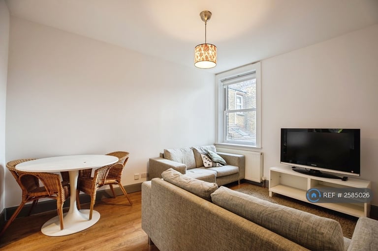 image for 3 bedroom flat in Tyrwhitt Road, London, SE4 (3 bed) (#2585026)