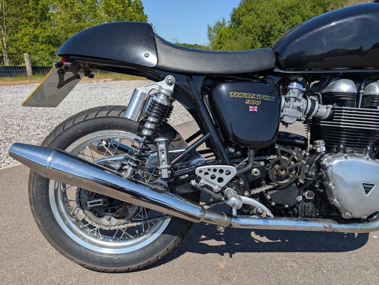 2016 TRIUMPH THRUXTON