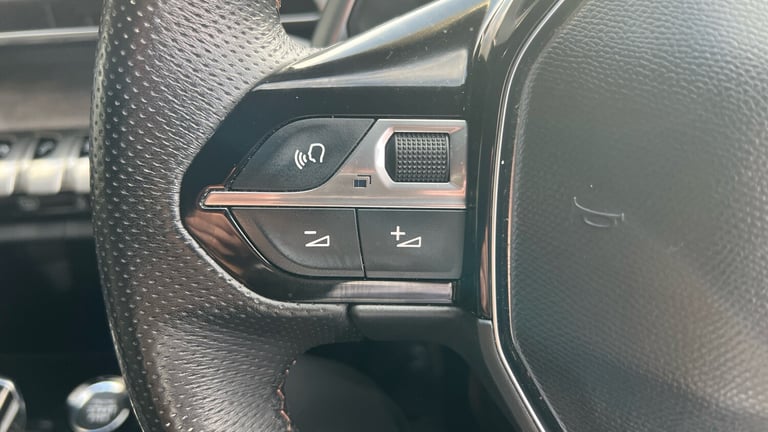 2022 Peugeot 3008 1.6 Hybrid 225 GT Premium 5dr e-EAT8 Estate Estate Hybrid Automatic