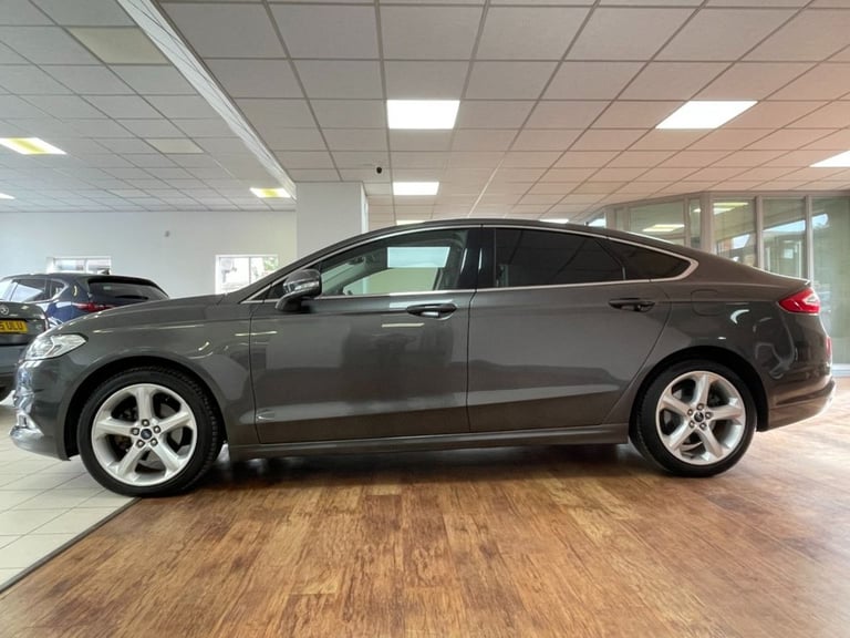 2017 Ford Mondeo 2.0 TDCi Titanium Hatchback 5dr Diesel Manual Euro 6 (s/s) (180 ps) Hatchback Di...