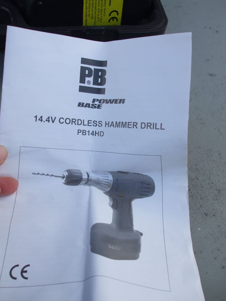 CORDLESS HAMMER DRILL & DRILL SET