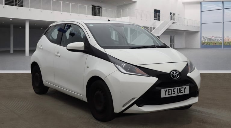2015 Toyota AYGO 1.0 VVT-i X-Play 5dr HATCHBACK Petrol Manual