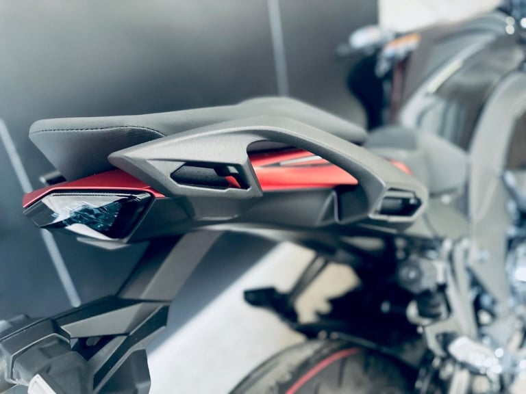 Stunning Low Mileage 2024/24 Kawasaki Ninja 1000 SX Motorcycle 