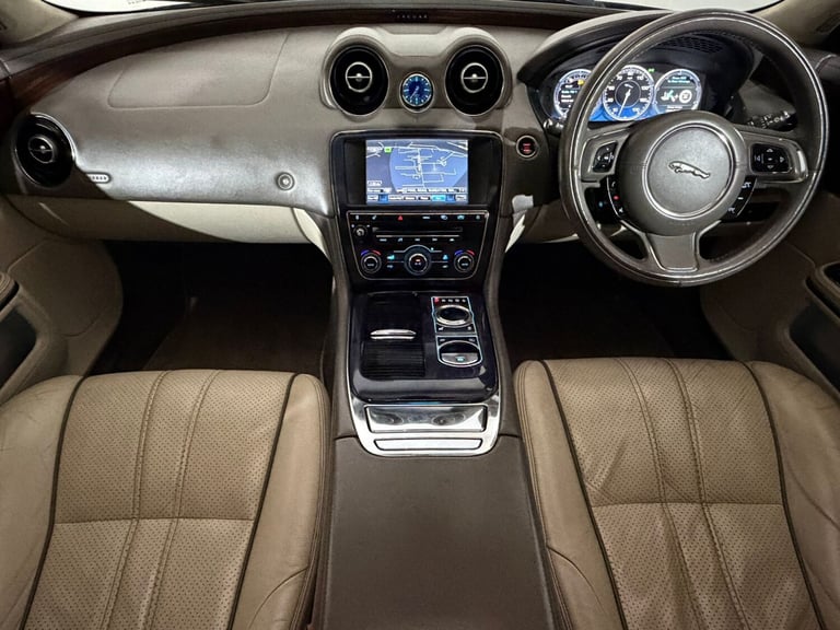 2011 61 JAGUAR XJ PORTFOLIO 3.0 DIESEL V6 AUTOMATIC 4 DOOR SALOON FULLY LOADED