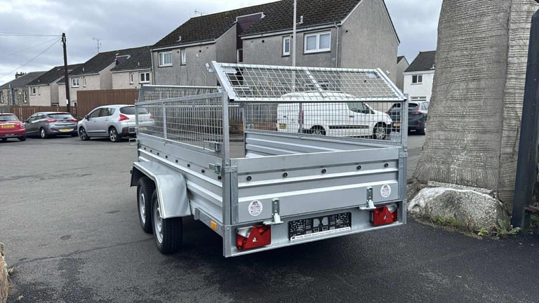 BRAND NEW 10FT x 5FT TWIN AXLE NIEWIADOW TRAILER WITH 40CM MESH 750KG