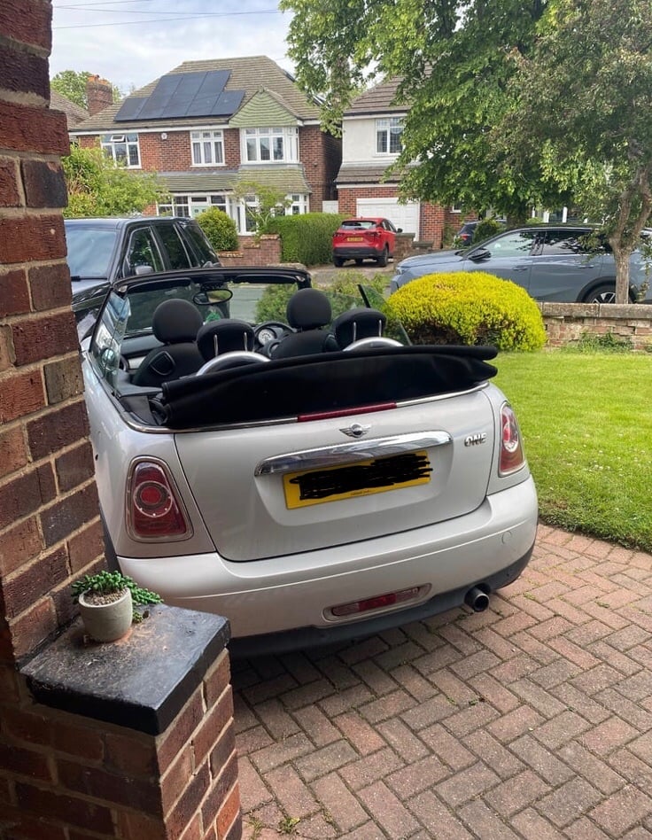 Mini-One CONVERTIBLE, 2013, Manual, 1598 (cc), 3 doors