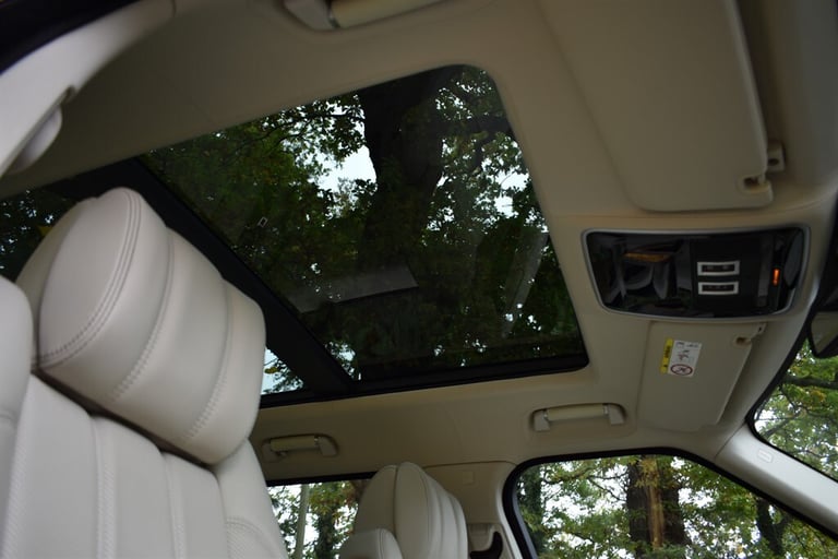 2014 Land Rover Range Rover V8 AUTOBIOGRAPHY+11 Services carried out! Estate Petrol Automatic