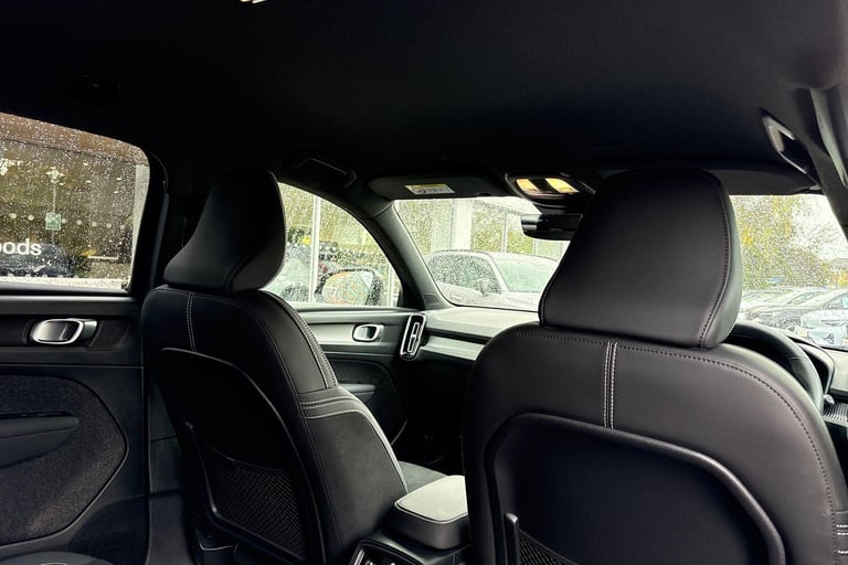 2022 Volvo XC40 2.0 B4 MHEV Plus SUV 5dr Petrol Hybrid DCT Auto AWD Euro 6 (s/s) (197 ps) ESTATE ...