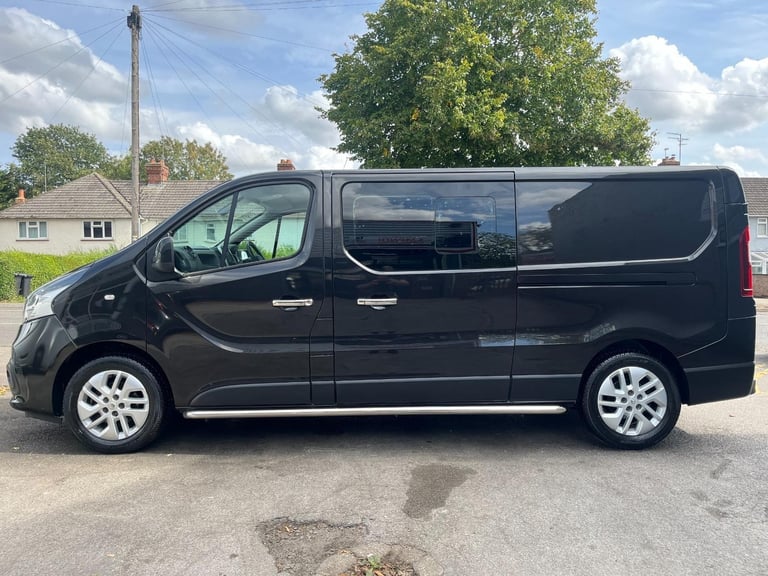 Renault Trafic LL29 Energy dCi 125 Sport Nav 6 Seat LWB Crew Van DIESEL 2019/19