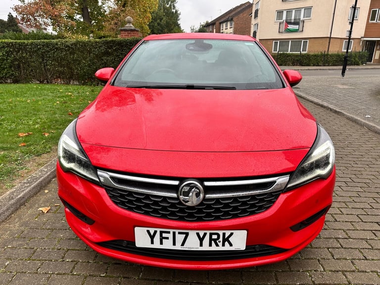 2017 Vauxhall Astra 1.4T 16V 150 SRi 5dr Auto HATCHBACK Petrol Automatic