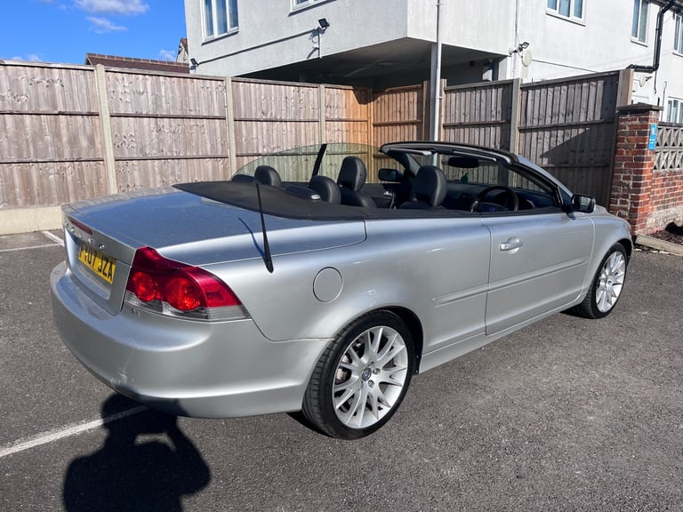 2007 Volvo C70 2.4i SE Lux 2dr Geartronic CONVERTIBLE Petrol Automatic