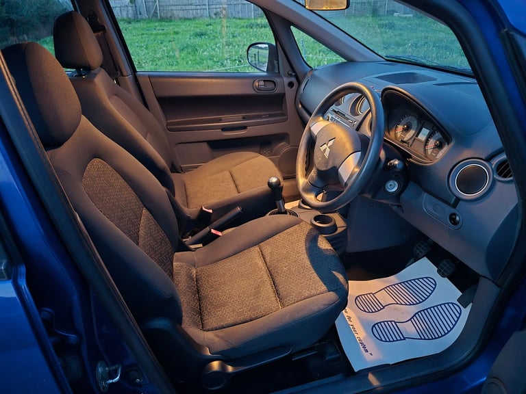 Mitsubishi, COLT, Hatchback, 2009, Manual, 1124 (cc), 5 doors