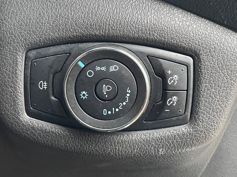 2017 Ford Transit Connect 1.5 TDCi 210 Panel Van 5dr Diesel Manual L2 H1 (119