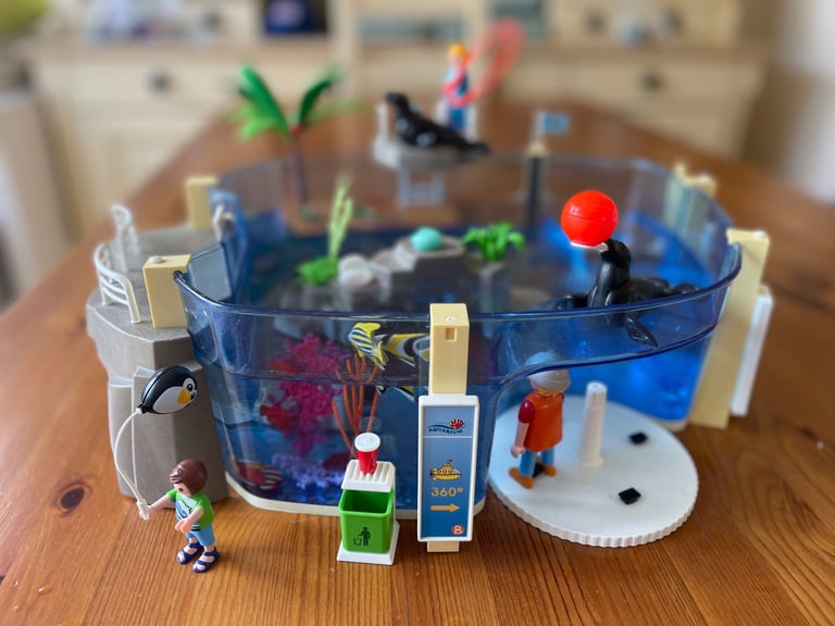 image for Playmobil Aquarium 