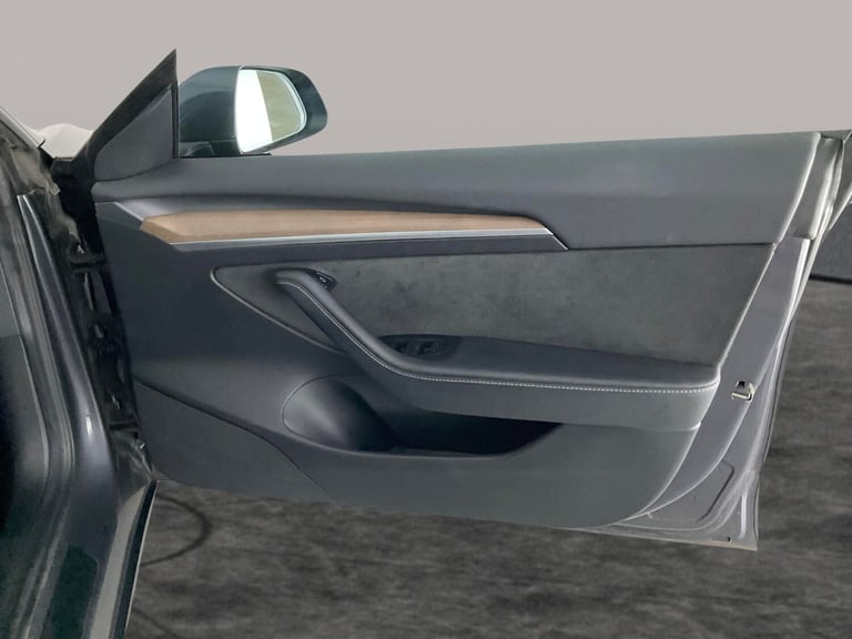 2021 Tesla Model 3 Long Range AWD 4dr Auto SALOON ELECTRIC Automatic