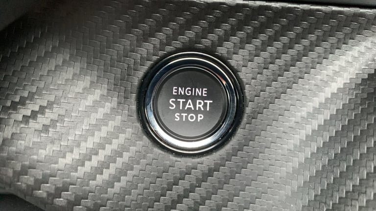 2024 Peugeot 2008 54kWh Active SUV 5dr Electric Auto (7kW Charger) (156 ps) SUV Electric Automatic