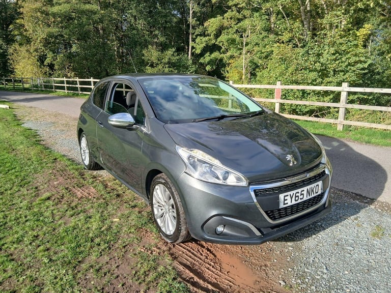 2015 Peugeot 208 1.2 PureTech 82 Allure 3dr HATCHBACK PETROL Manual