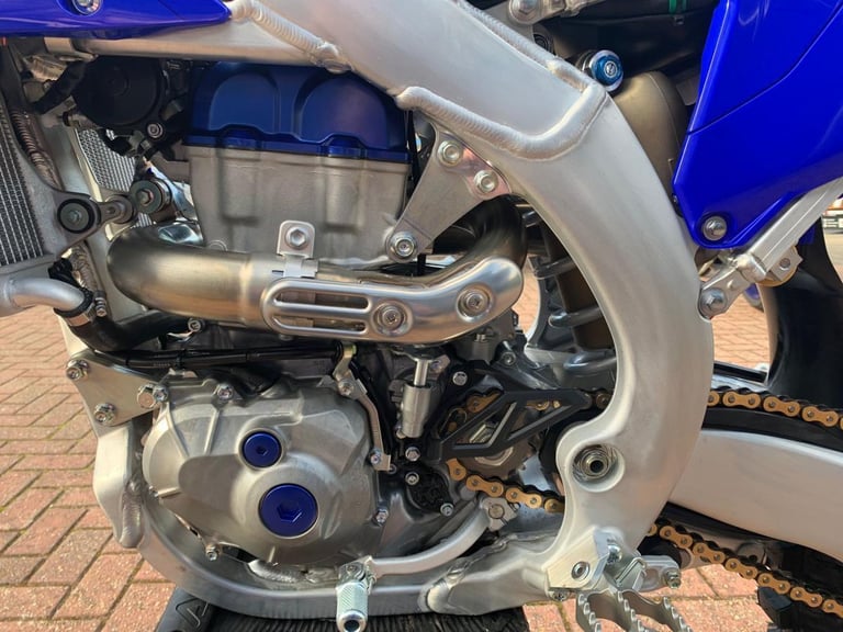 YAMAHA YZ450F / YZF450 2025 - BRAND NEW UK STOCK - SAVE 1800 AT CRESCENT YAMAHA