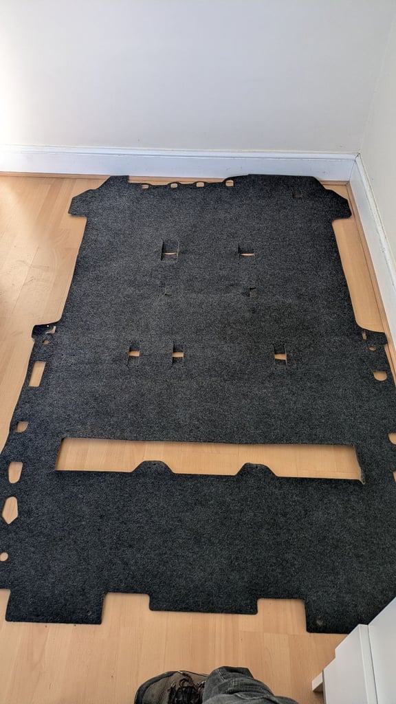 Nissan NV200 7 seater combi carpet