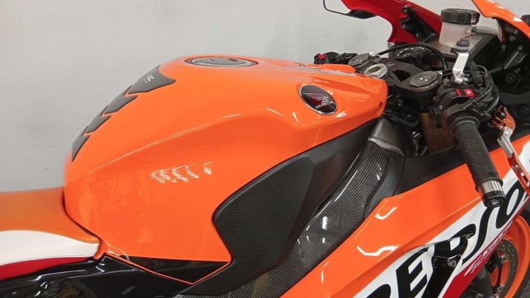 HONDA CBR1000RR REPOSOL ** FANTASTIC CONDITION - VERY LOW MILEAGE **
