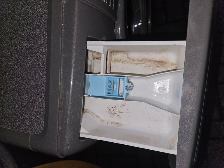 Fully functional 9kg washing machine for sale like new 