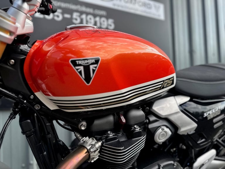 STUNNING BRAND NEW 2025MY TRIUMPH SPEED TWIN 1200 RS MOTORCYCLE 