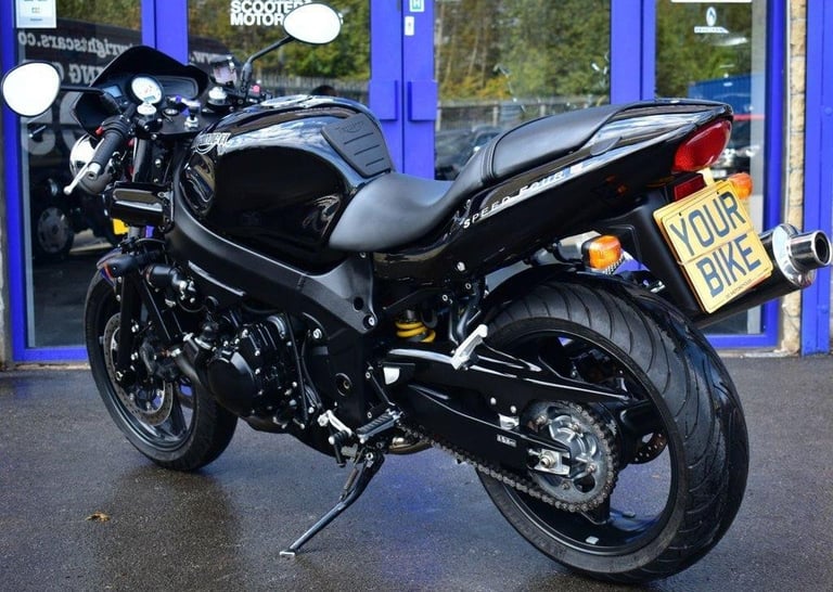 2004 04 TRIUMPH SPEED FOUR 599CC