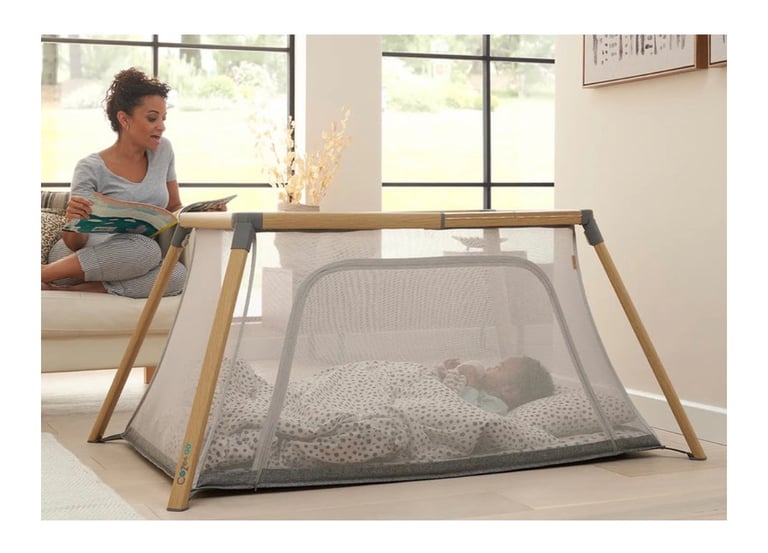 Tutti Bambini CoZee Go 3-in-1 Bassinet, Travel Cot & Playpen - Scandinavian Walnut/Ecru