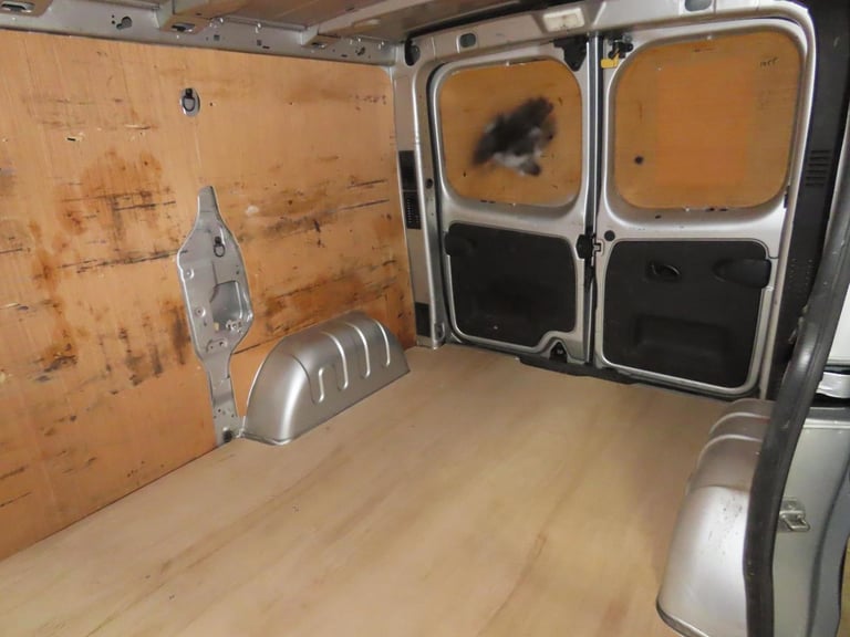 2019 Renault, TRAFIC SPORT 120 **FINANCE**WARRANTY** (not transit vivaro crew traffic