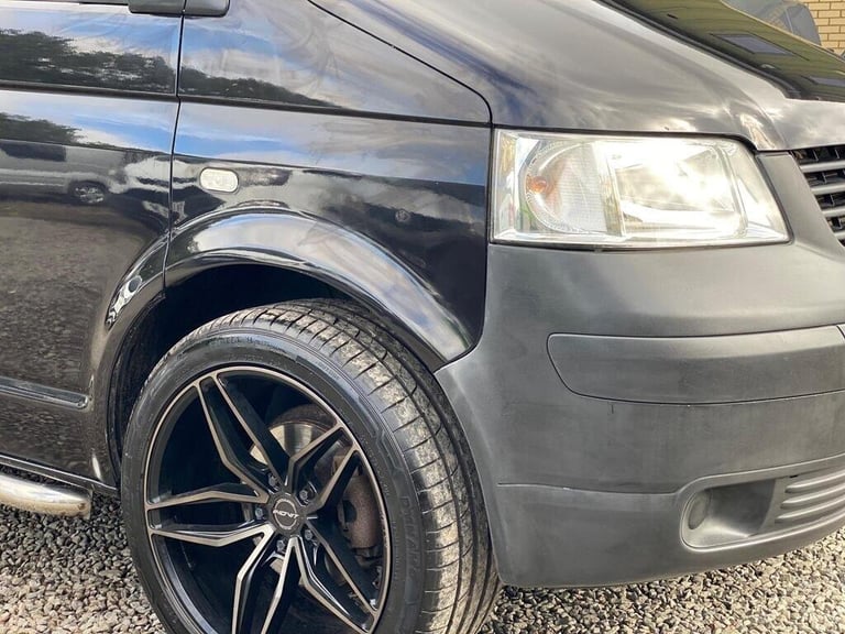 2006 Volkswagen Transporter 2.5 TDi T32 REAR LONGUE-5 BELTS-20 inch ALLOYS-PRIVATE PLATE MOTORHOM...