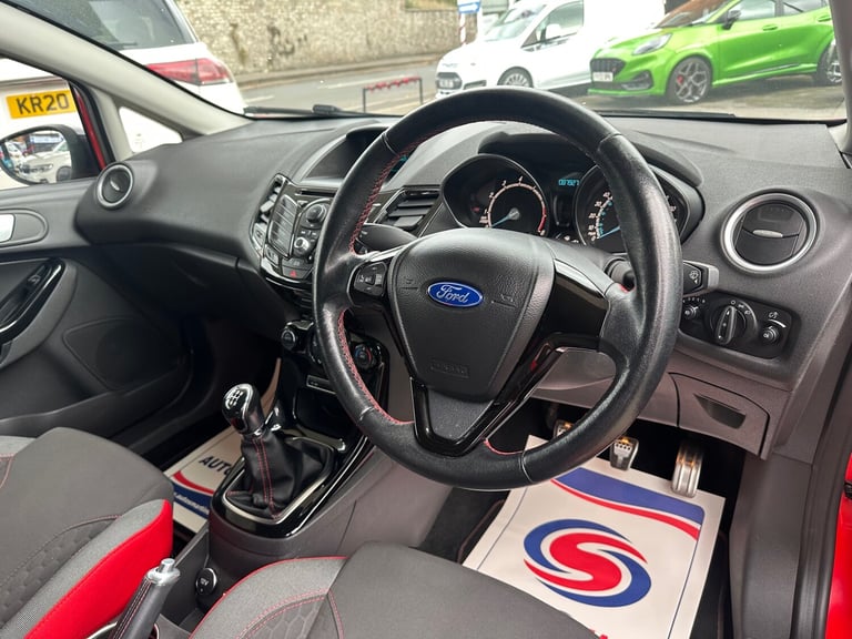 2014 Ford Fiesta 1.0 EcoBoost 140 Zetec S Red 3dr HATCHBACK Petrol Manual
