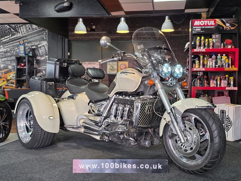 2010 TRIUMPH ROCKET GRINNALL R3T TRIKE 8,800 MILE'S 