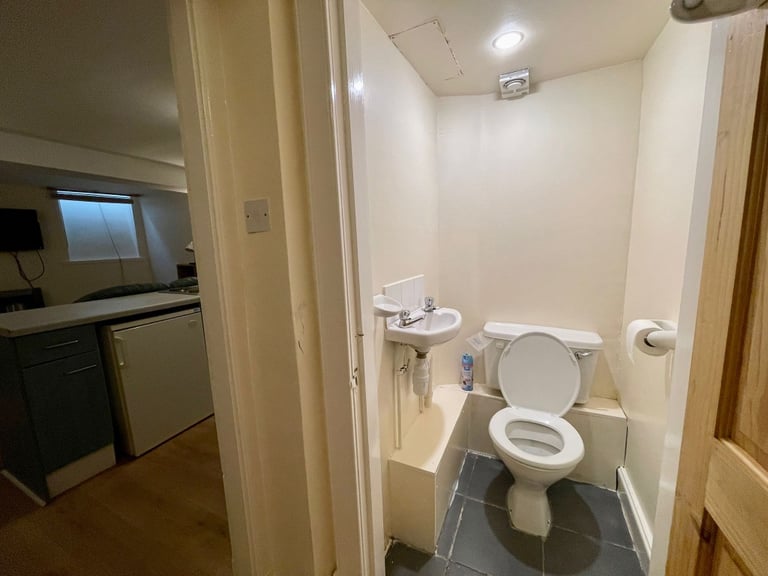 1 bedroom flat in Yeaman Place, Polwarth, Edinburgh, EH11 1BT