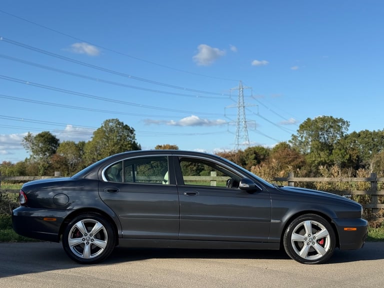 JAGUAR X-TYPE 2.2d SE 2009 4dr Auto Grey | Full Service History | MOT June 2026