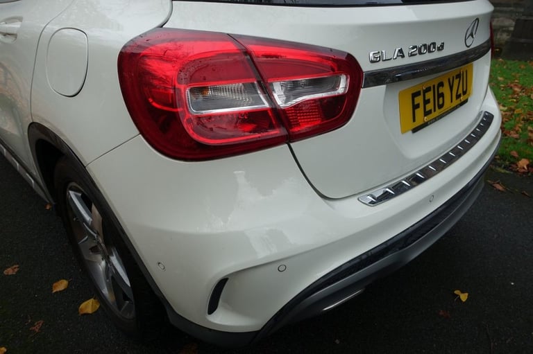 2016 Mercedes-Benz GLA GLA 200d AMG Line 5dr Auto [Executive] ESTATE DIESEL Automatic