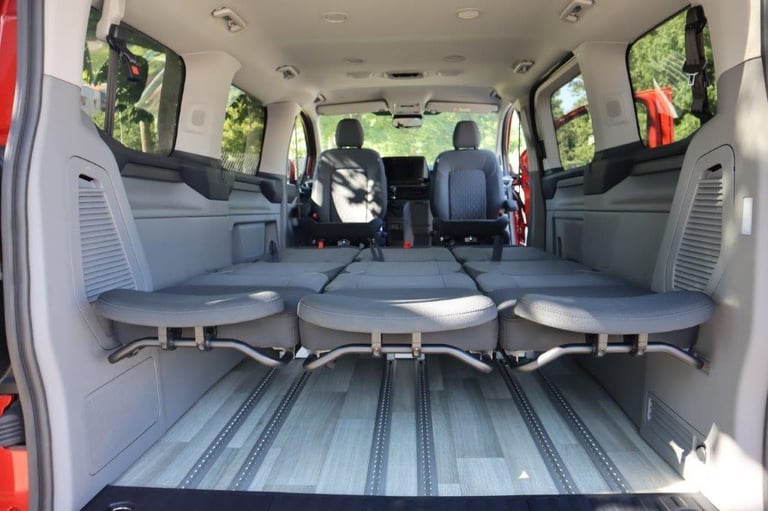 Ford Transit Custom FLEX model Camper/MPV with elevating roof