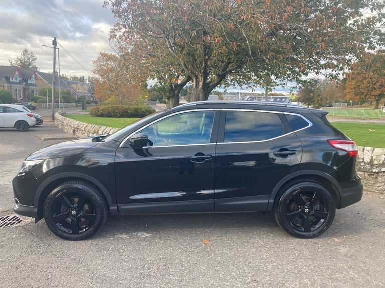 2016 Nissan Qashqai 1.6 dCi N-Connecta 5dr Xtronic HATCHBACK Diesel Automatic