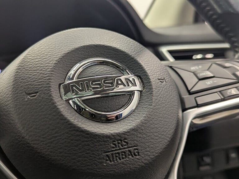 2018 Nissan Qashqai 1.2 DiG-T N-Connecta 5dr HATCHBACK PETROL Manual