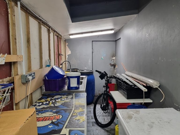 Burger shop for sale – REF: RB552