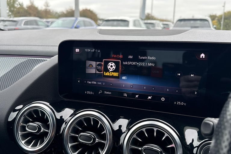 2022 Mercedes-Benz GLA 1.3 GLA250e 15.6kWh Exclusive Edition (Premium Plus) SUV 5dr Petrol Plug-i...