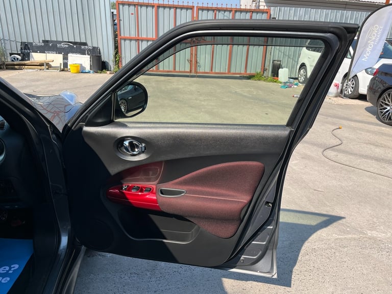 2013 Nissan Juke 1.5 URBEN SELECTION SUV Petrol Automatic