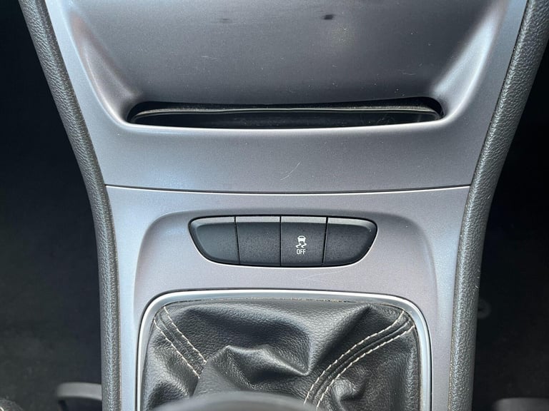 2016 Vauxhall Astra 1.6 CDTi ecoFLEX Design Euro 6 (s/s) 5dr Hatchback Diesel Manual