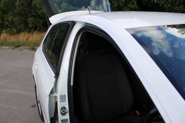 2018 Volkswagen Polo 1.0 TSI SE Euro 6 (s/s) 5dr HATCHBACK Petrol Manual