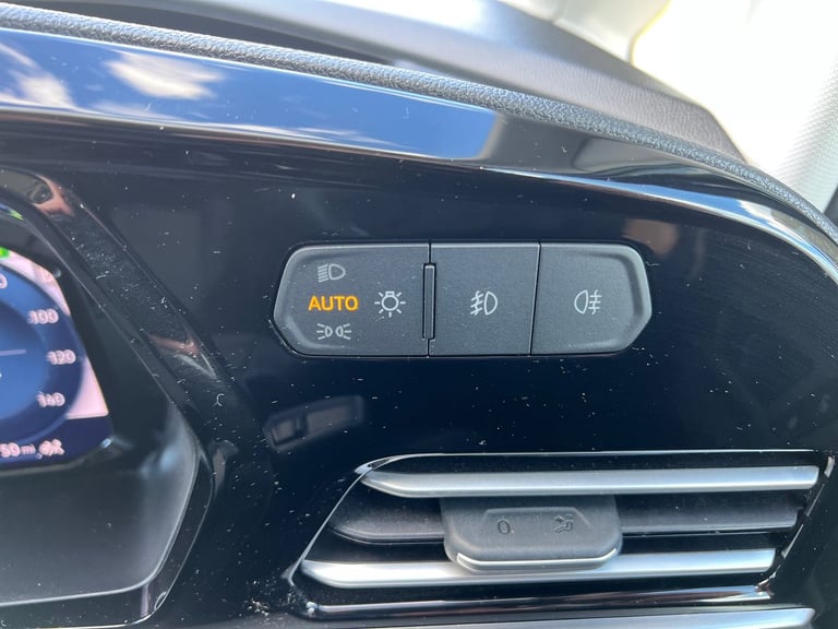 2025 Ford Transit Connect 250 LWB 1.5 Trend 150PS PHEV Auto Van Petrol Parallel PHEV Automatic